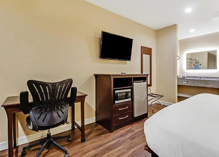 Americas Best Value Inn - Fm 529