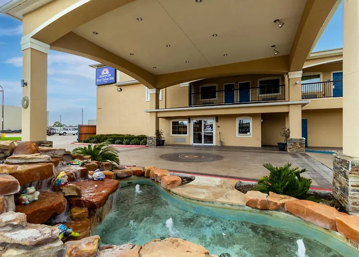 Americas Best Value Inn - FM 529