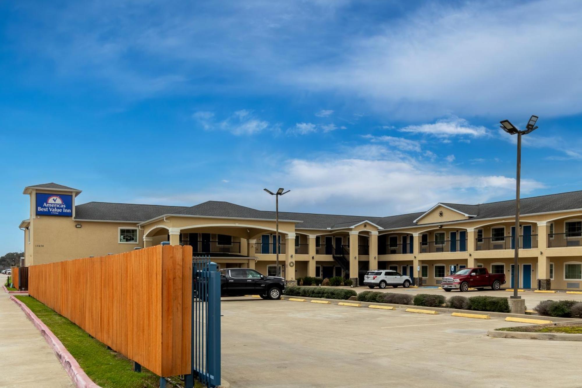 Hotel Americas Value - Fm 529